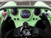 Messerschmitt KR-202-E speedometer steering wheel and air vents